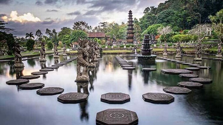 Candi Beach Resort & Spa